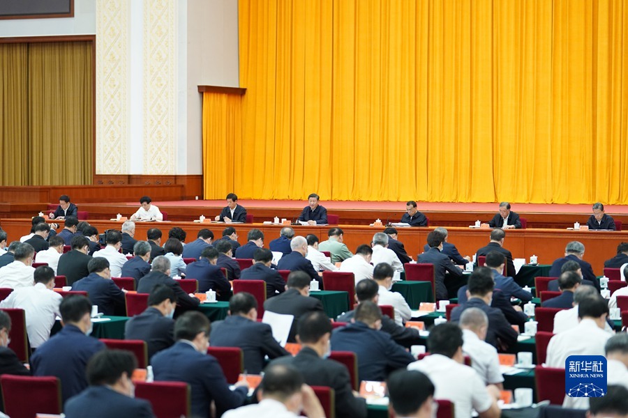 習(xí)近平在中央人才工作會議上強(qiáng)調(diào) 深入實(shí)施新時(shí)代人才強(qiáng)國戰(zhàn)略 加快建設(shè)世界重要人才中心和創(chuàng)新高地 李克強(qiáng)主持 栗戰(zhàn)書汪洋趙樂際韓正出席 王滬寧講話
