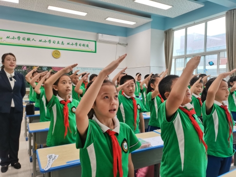 “長大后，我想成為你” 《強(qiáng)國課堂》第三季開啟“追星”之旅