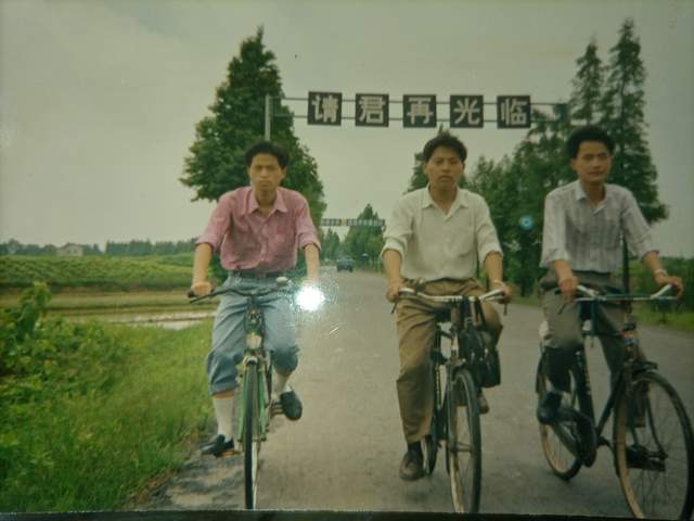 中師生畢業(yè)后，成為985大學(xué)教授和中學(xué)老師有區(qū)別嗎？
