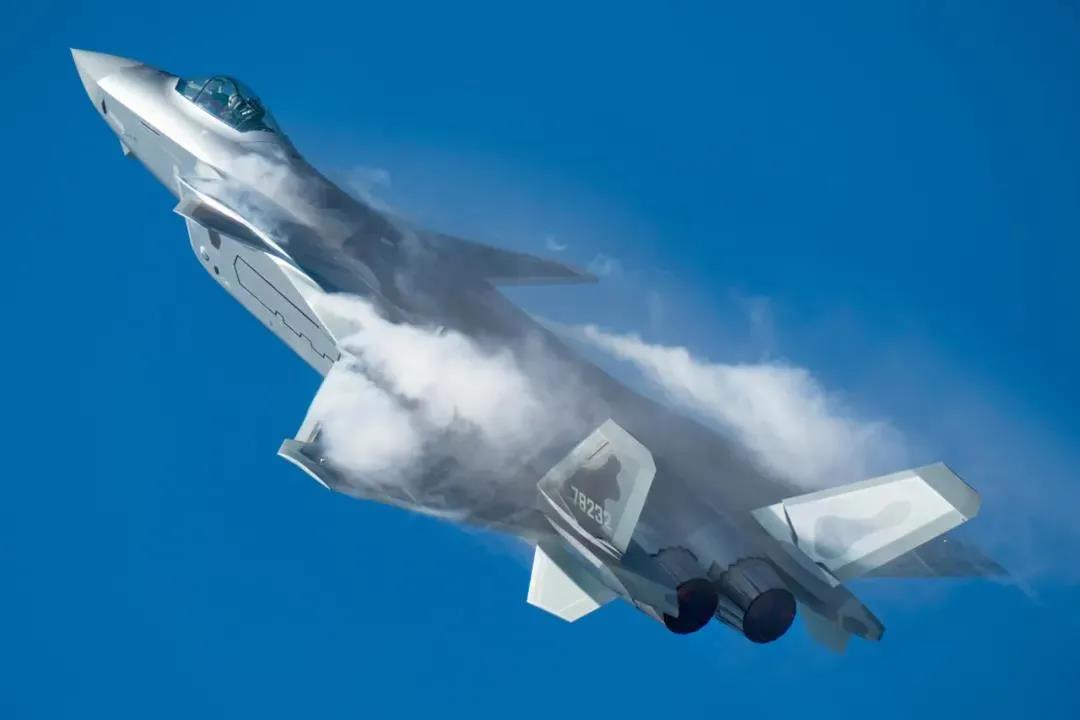 2022空軍招飛開始：面向高中畢業(yè)男生 可選清華北大