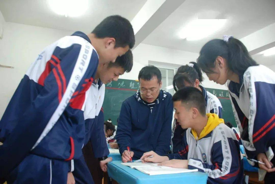 教育部：讓人才培養(yǎng)扎根在中國大地上