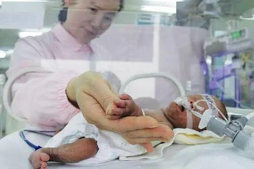 【健康促進(jìn)】如何照顧剛出院的早產(chǎn)寶寶