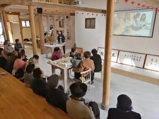村里來了一群清華“建筑師”