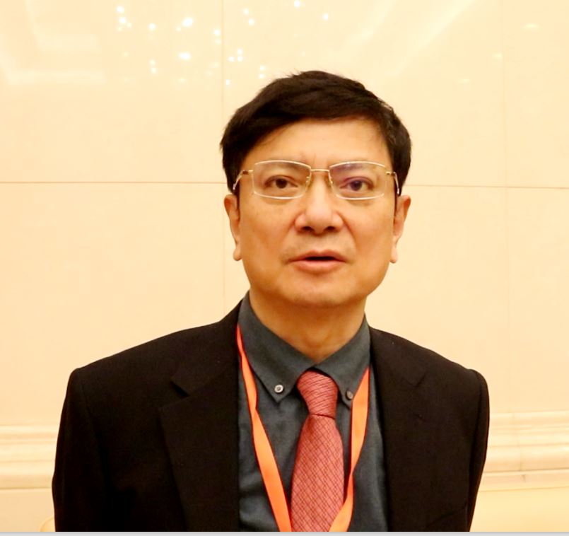 鄭強(qiáng)：學(xué)生的教育要體魄第一、人格第二、知識第三