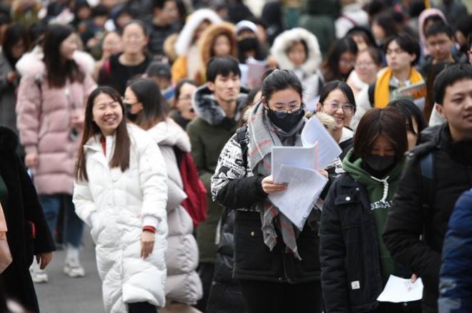 僅20年，我國研究生招生規(guī)模從十幾萬人增加到110多萬人