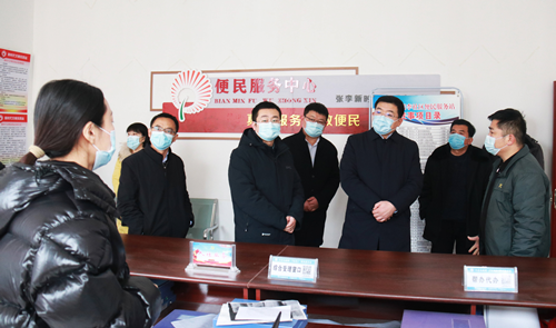 馬軍權到斗虎屯鎮(zhèn)調研鄉(xiāng)村振興、基層黨建工作