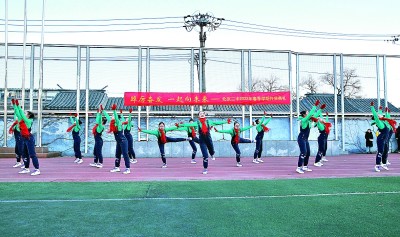 春季新學(xué)期，讓我們“一起向未來”