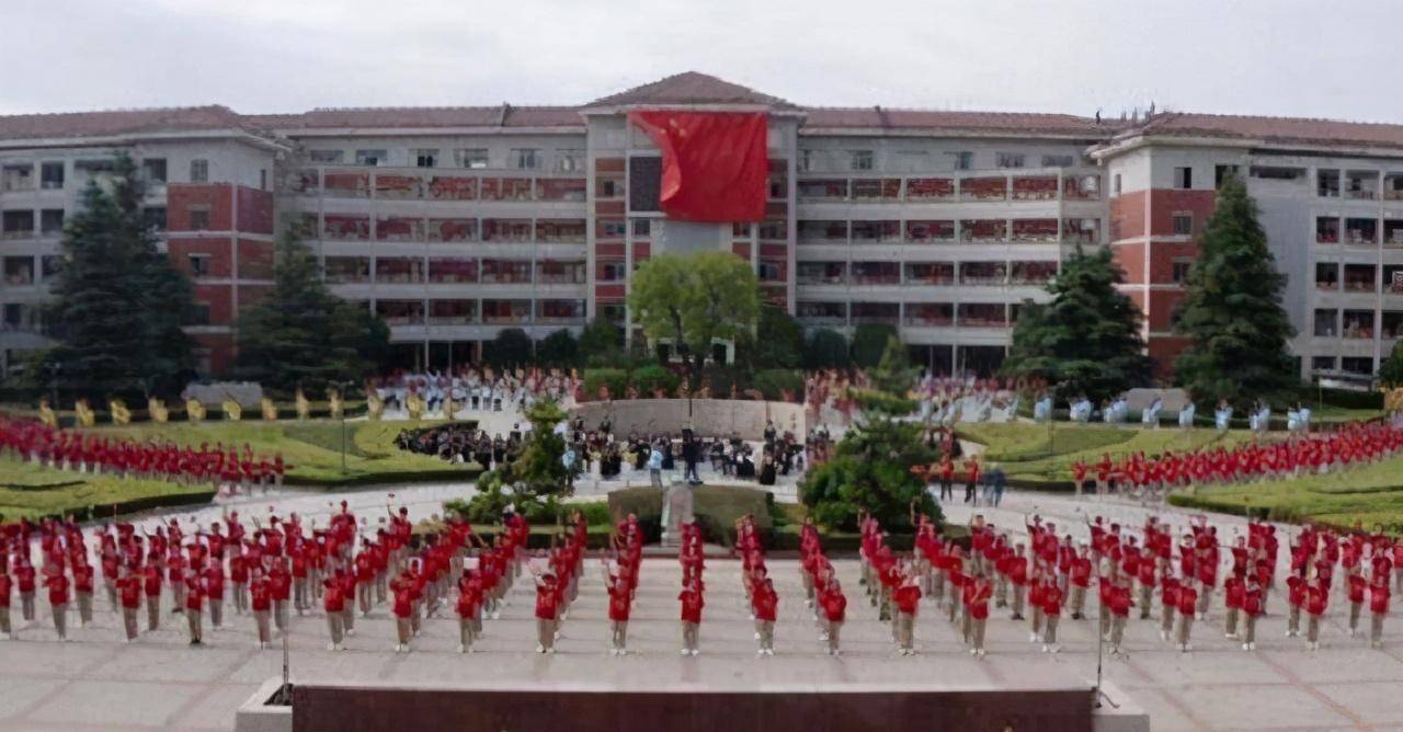 白湘菱：曾是江蘇省狀元，因為歷史成績無緣清北，現(xiàn)在如何了