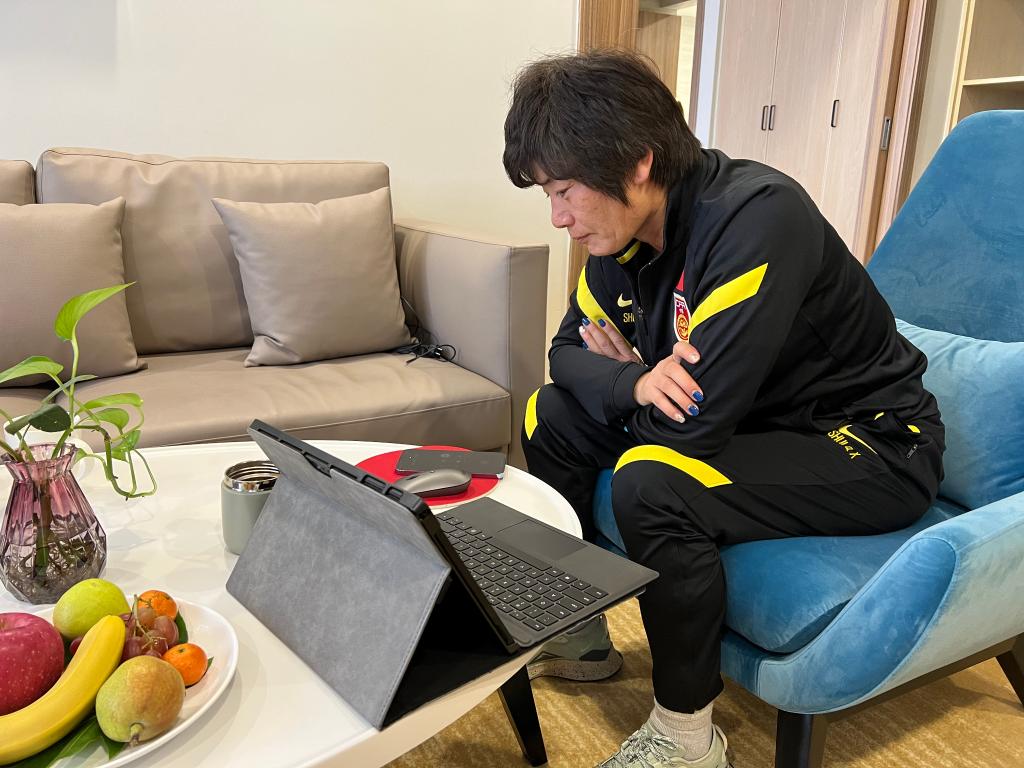 “鏗鏘玫瑰”精神是不言棄，想追趕歐美要提高自信——獨家專訪中國女足主教練水慶霞