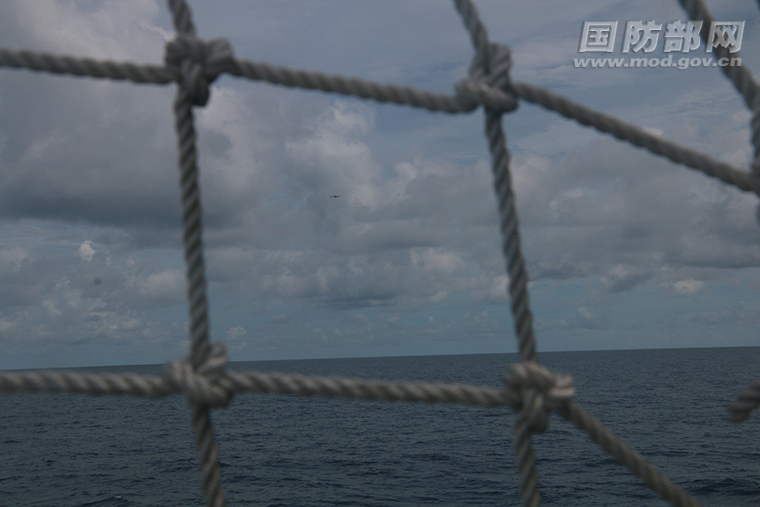 國(guó)防部新聞發(fā)言人譚克非就中澳艦機(jī)相遇答記者問(wèn)