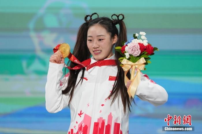 6年的等待，喜歡金色的女孩摘下冬殘奧金牌