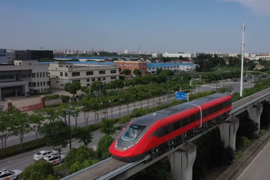 我國(guó)自主研制的首列商用磁浮3.0列車完成相關(guān)試驗(yàn)