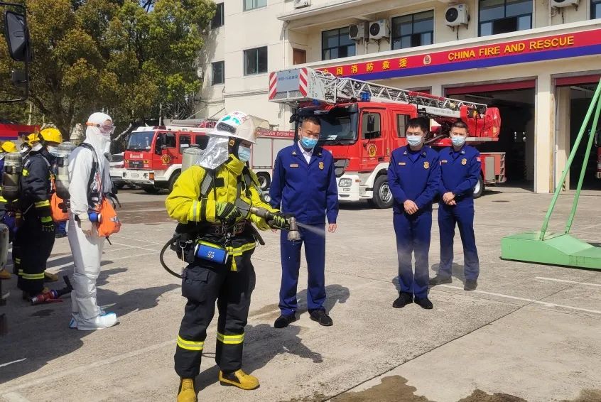 應急管理和消防隊伍與風險隱患賽跑 確保方艙安全