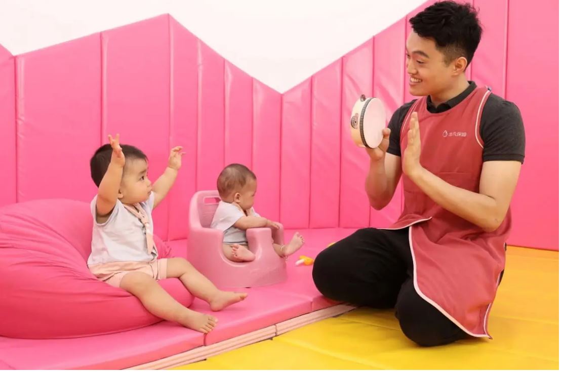 嬰有所“托”！國家多舉措為有嬰幼兒的家庭“減壓松綁”