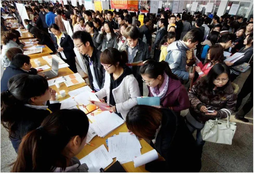 北京推出三十條舉措 為年輕人提供更多就業(yè)可能