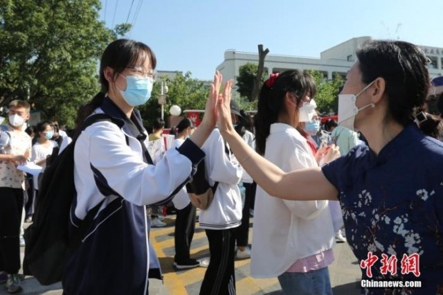 全國(guó)高考進(jìn)入第二天 這些地方已公布查分時(shí)間！