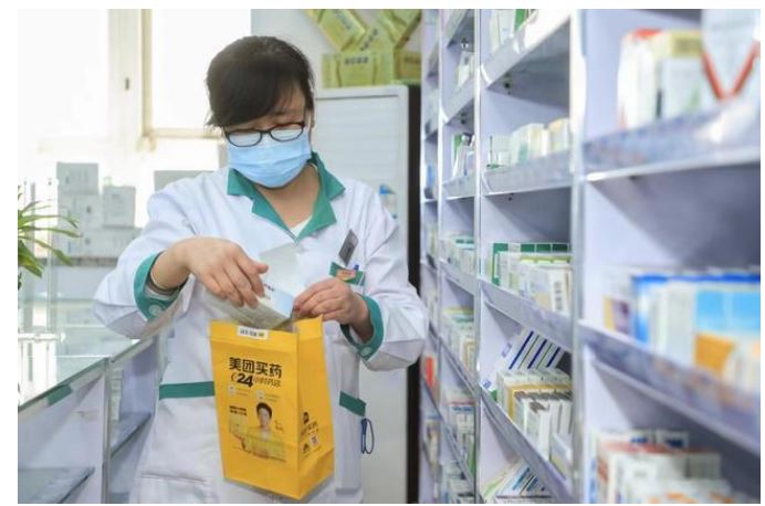 多地高溫達(dá)歷史極值，防暑藥品搜索量暴漲657%