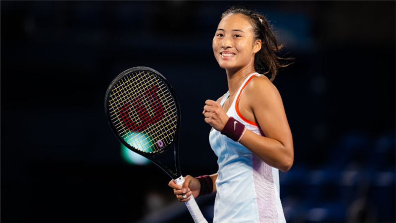 WTA巡回賽東京站：鄭欽文、張帥擊敗頭兩號(hào)種子晉級(jí)八強(qiáng)