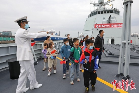 “我和軍艦有個約會”
