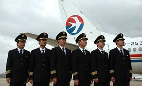 機(jī)會(huì)來(lái)了！激光手術(shù)后 “近視”也可報(bào)考飛行員