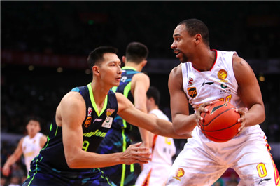 阿聯(lián)24+15周鵬23分贏廣東德比 薩林杰33+13深圳止六連勝