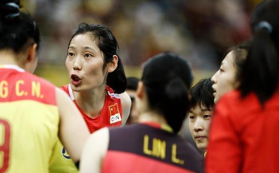 女排世預(yù)賽首戰(zhàn)中國(guó)3-0斐濟(jì) 朱婷率隊(duì)開門紅