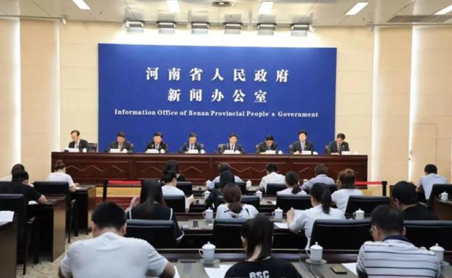 河南籌措36億元為教師發(fā)放補(bǔ)貼