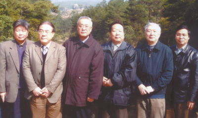 教授上講臺 本科強(qiáng)起來